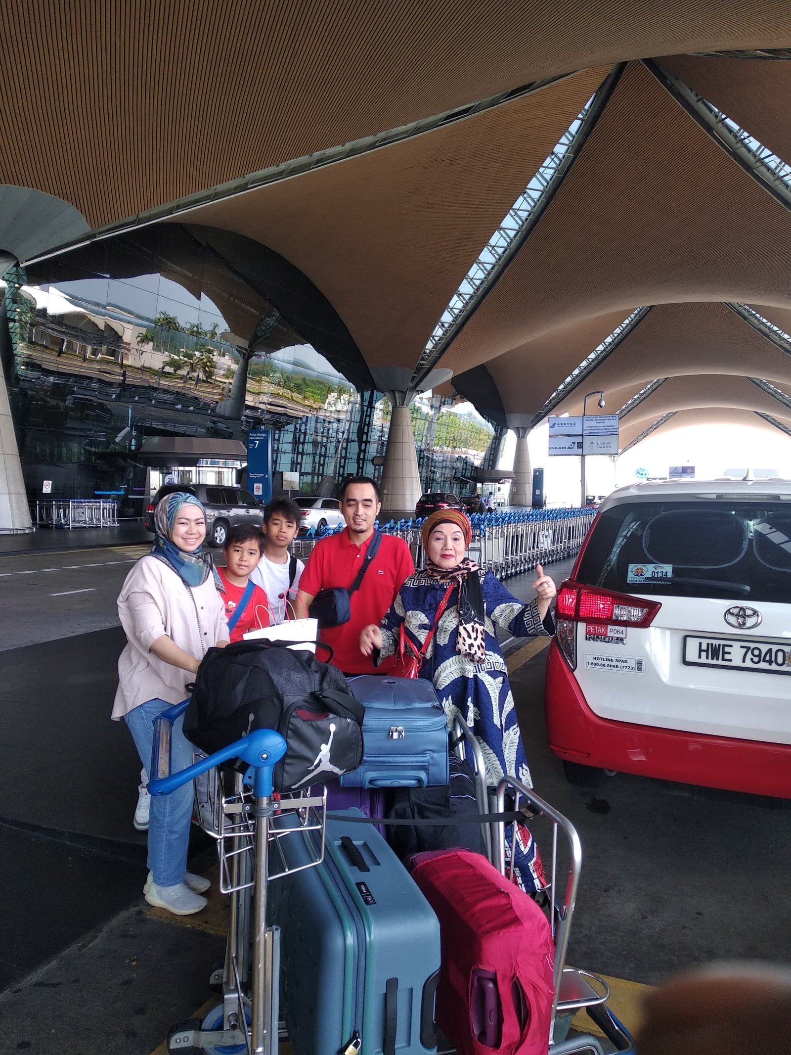 kuala lumpur taxi service taxi klia airport to kuala lumpur city and taxi kuala lumpur to interstate transfer